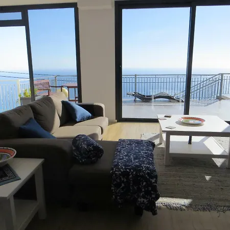 Goncalves Arco da Calheta (Madeira)