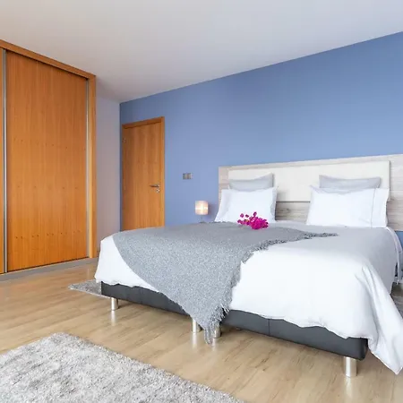 Goncalves Arco da Calheta (Madeira)