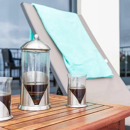 Goncalves * Arco da Calheta (Madeira)