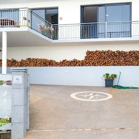 Goncalves * Arco da Calheta (Madeira)