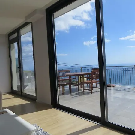 Goncalves Arco da Calheta (Madeira)