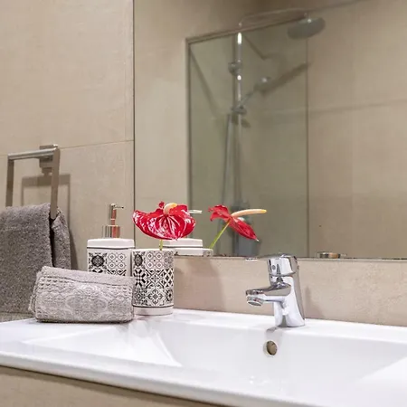 Goncalves * Arco da Calheta (Madeira)